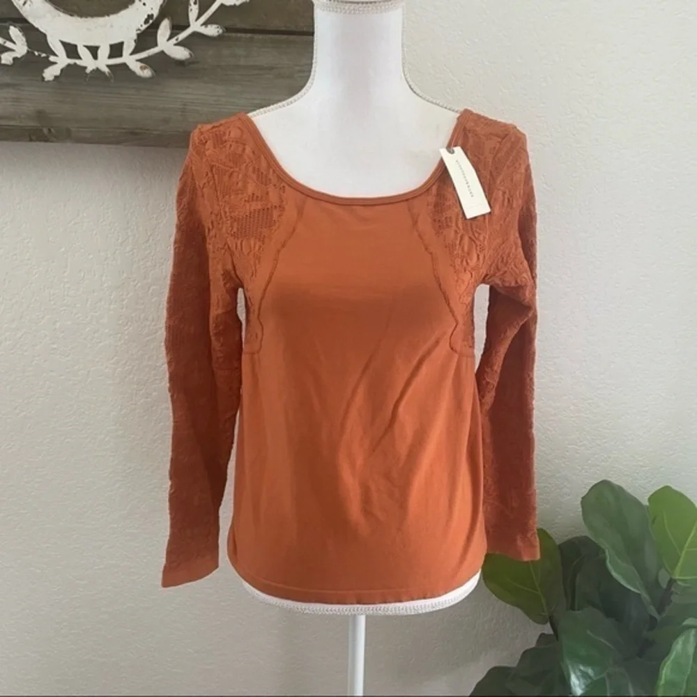 Anthropologie‎ seamless long sleeve layering top size L